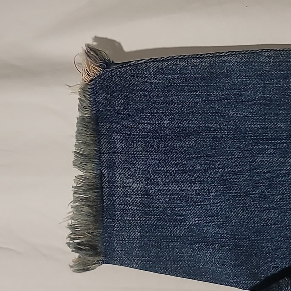 FREE PEOPLE Distressed Cropped Capri Jeans Low Rise Size W28 - Picture 7 of 17